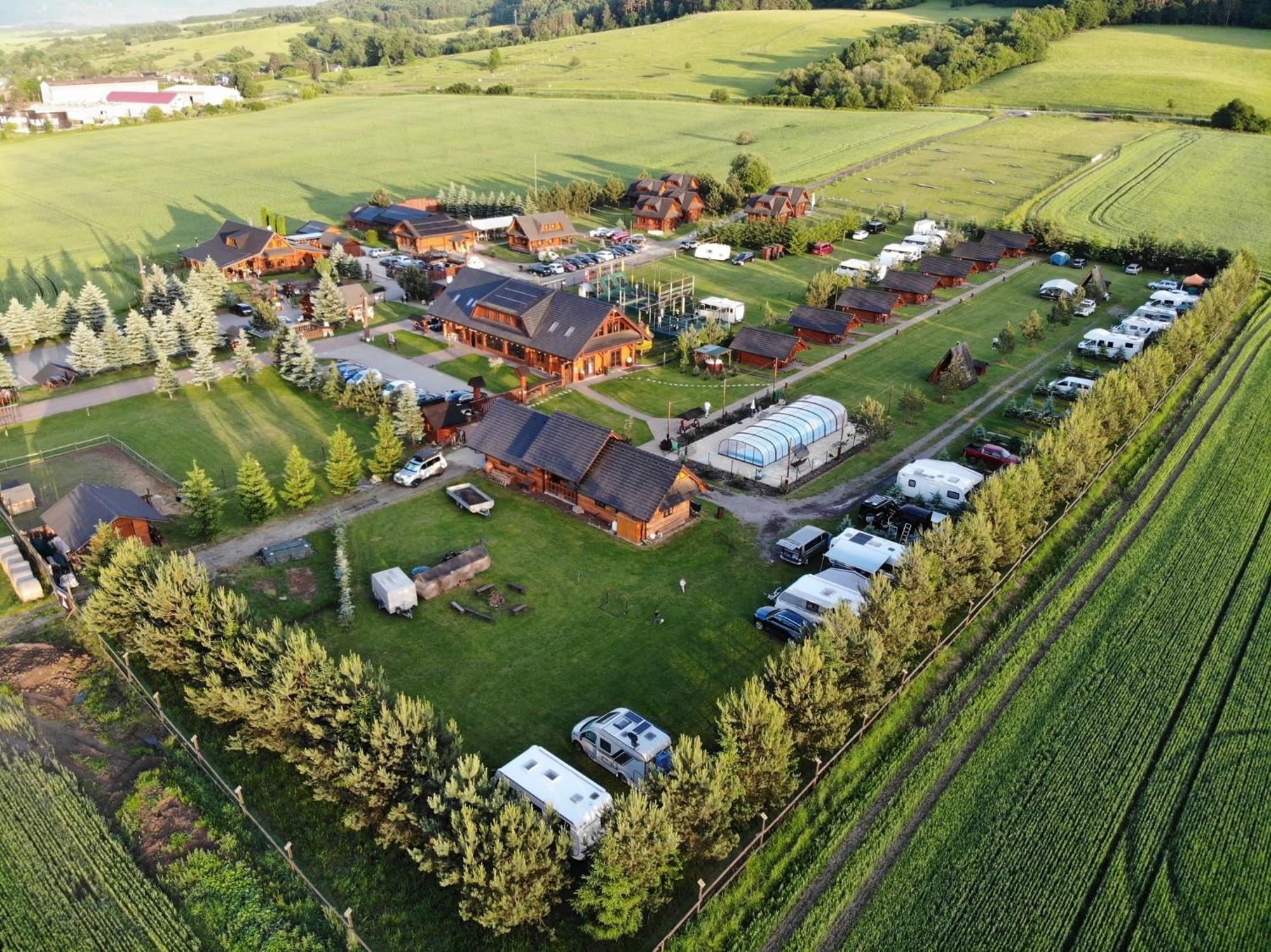Camp Pacho Otel Prievidza Dış mekan fotoğraf